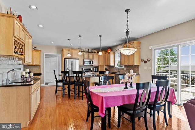 2101 CHATHAM WAY, Harrisburg, PA 17110