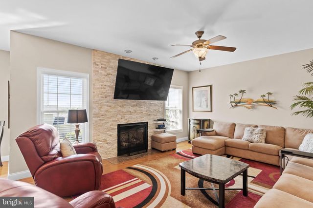 2101 CHATHAM WAY, Harrisburg, PA 17110