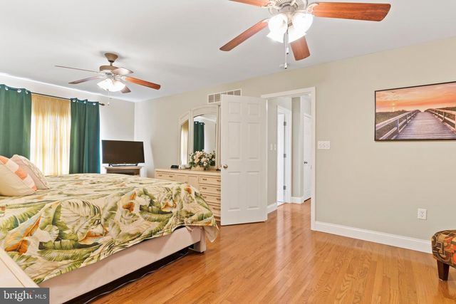 2101 CHATHAM WAY, Harrisburg, PA 17110