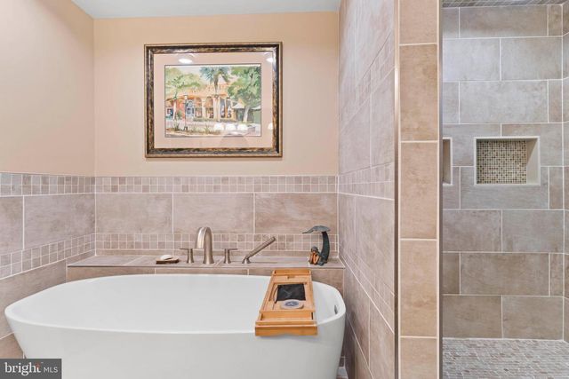 2101 CHATHAM WAY, Harrisburg, PA 17110