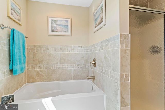 2101 CHATHAM WAY, Harrisburg, PA 17110