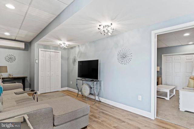 2101 CHATHAM WAY, Harrisburg, PA 17110