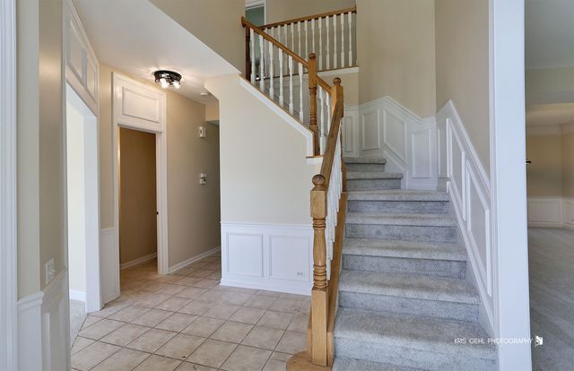 1096 Chesapeake Boulevard, Grayslake, IL 60030