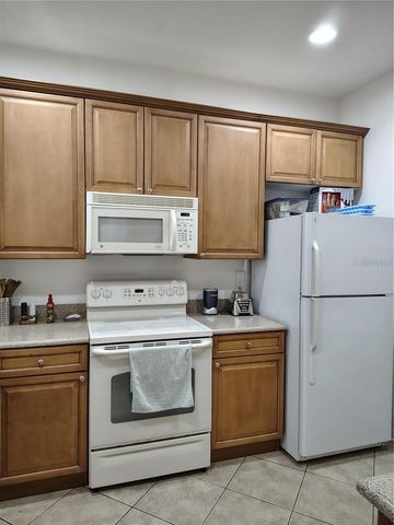 6043 STRADA ISLE WAY, Orlando, FL 32835