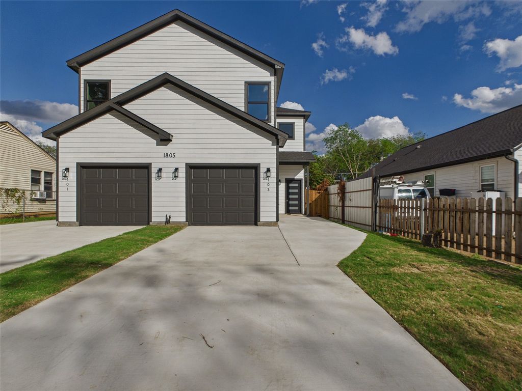 1805 Ash Crescent Street, Fort Worth, TX 76104 — photo 3