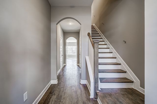 167 Rothwood PVT Drive, Hendersonville, TN 37075