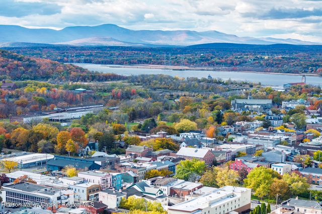 705 Warren Street, Hudson, NY 12534