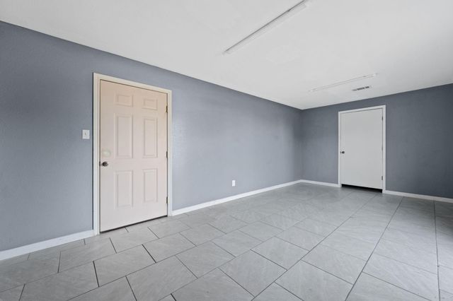 114 Main Street, Hull, TX 77564