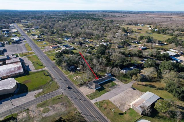 114 Main Street, Hull, TX 77564