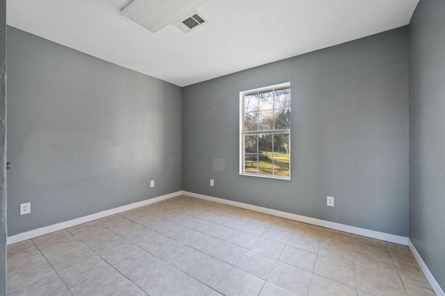 114 Main Street, Hull, TX 77564