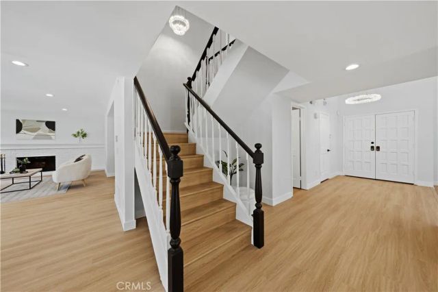 29033 Hollow Oak Court, Agoura Hills, CA 91301