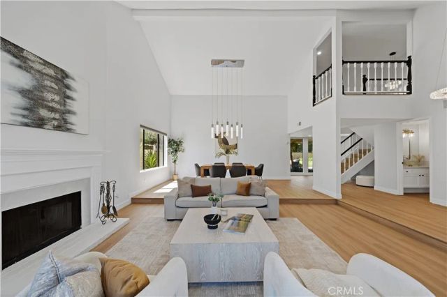 29033 Hollow Oak Court, Agoura Hills, CA 91301