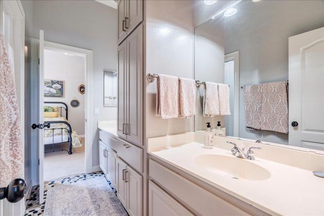 10613 River Plantation DR, Austin, TX 78747