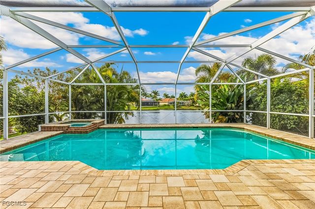 2664 Brightside CT S, Cape Coral, FL 33991