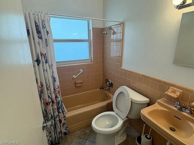 4956 Viceroy ST # 2, Cape Coral, FL 33904