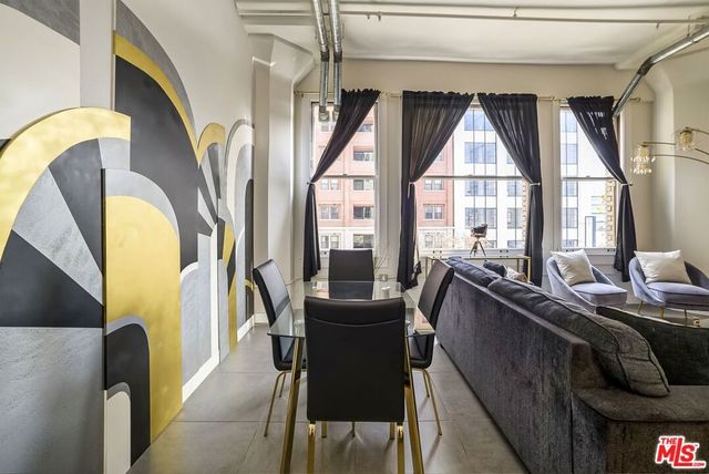 939 S Broadway 304, Los Angeles, CA 90015