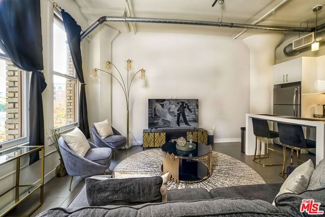 939 S Broadway 304, Los Angeles, CA 90015