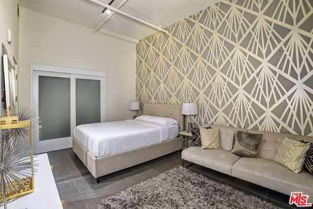 939 S Broadway 304, Los Angeles, CA 90015