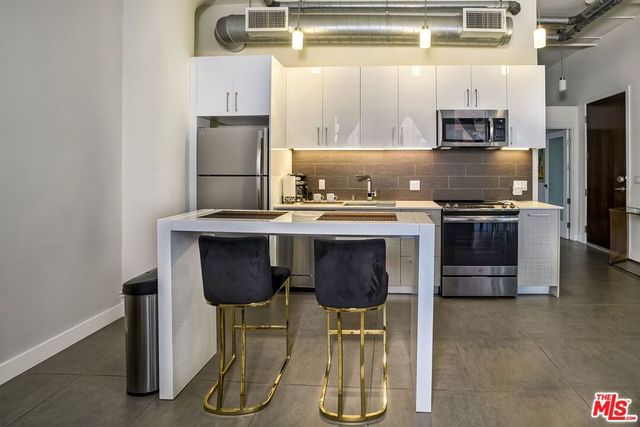 939 S Broadway 304, Los Angeles, CA 90015