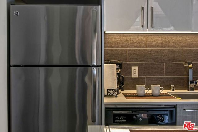 939 S Broadway 304, Los Angeles, CA 90015