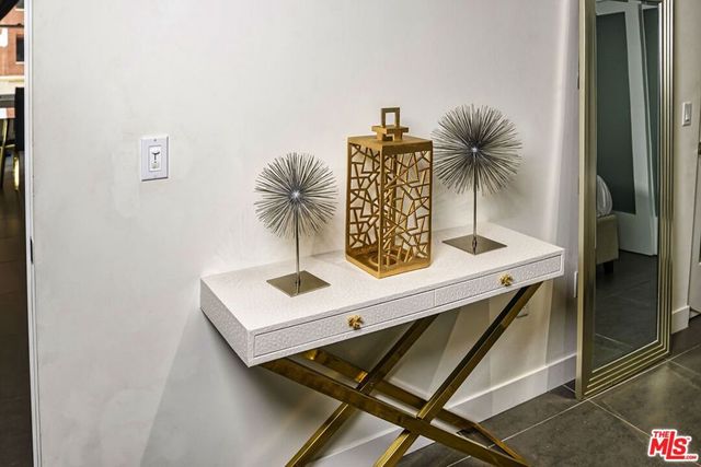 939 S Broadway 304, Los Angeles, CA 90015