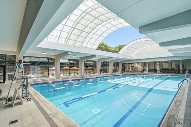 2 Bay Club Drive 6F, Bayside, NY 11360