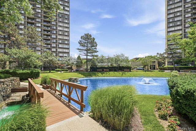 2 Bay Club Drive 6F, Bayside, NY 11360