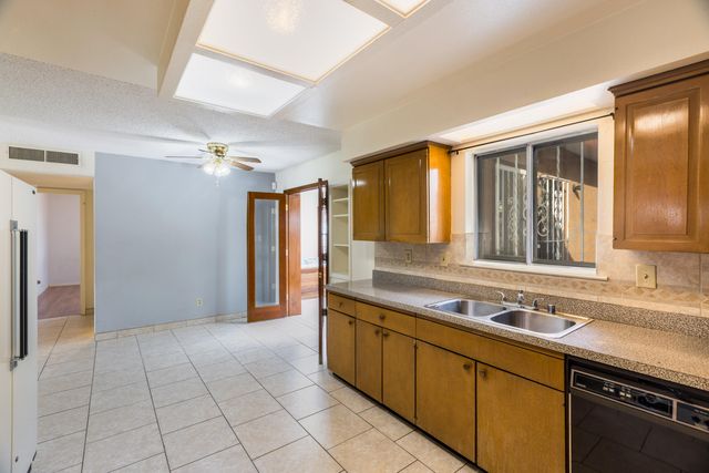 10021 Natalie Court NE, Albuquerque, NM 87111