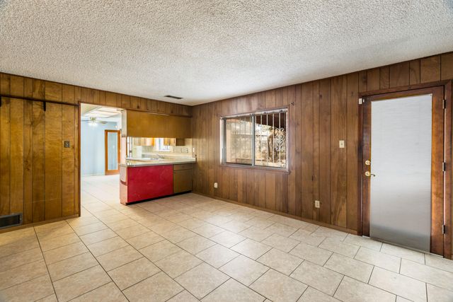 10021 Natalie Court NE, Albuquerque, NM 87111