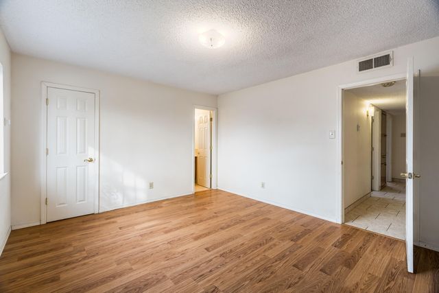 10021 Natalie Court NE, Albuquerque, NM 87111