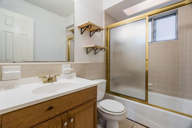 10021 Natalie Court NE, Albuquerque, NM 87111