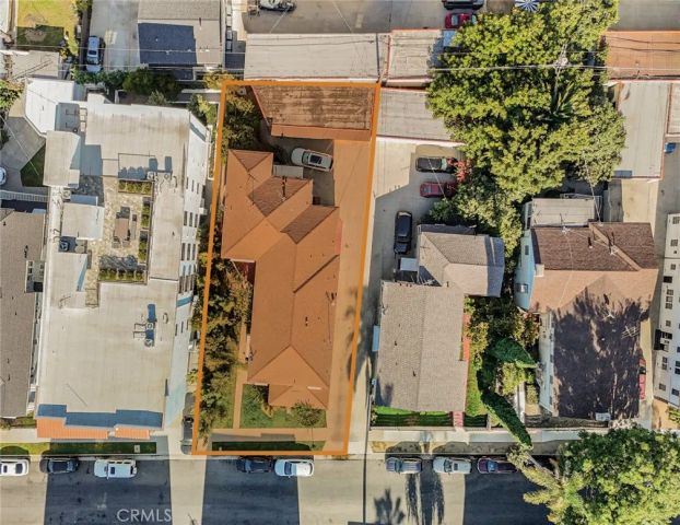110 S Kings Rd, Los Angeles, CA 90048