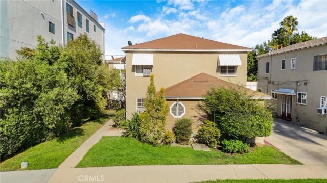 110 S Kings Rd, Los Angeles, CA 90048