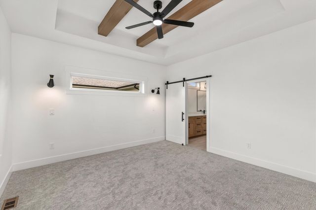18051 Tanglewood Drive, Clive, IA 50325