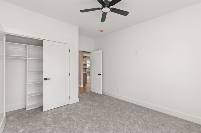 18051 Tanglewood Drive, Clive, IA 50325