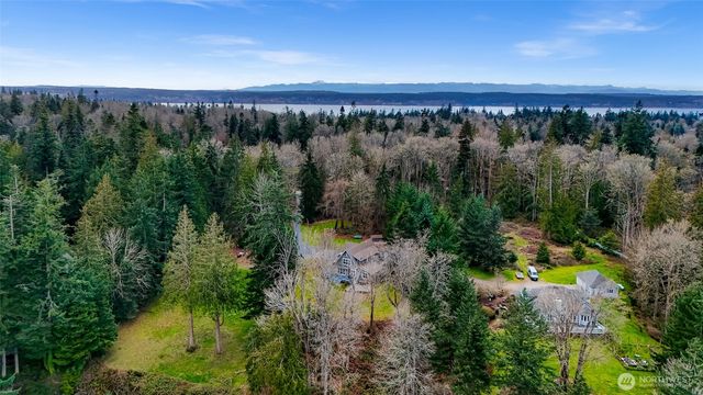 3445 SE Camano Drive, Camano Island, WA 98282