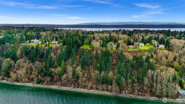3445 SE Camano Drive, Camano Island, WA 98282