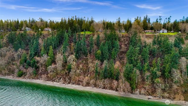 3445 SE Camano Drive, Camano Island, WA 98282