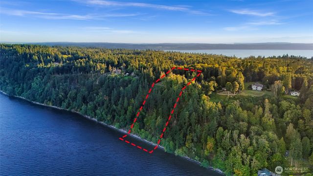 3445 SE Camano Drive, Camano Island, WA 98282