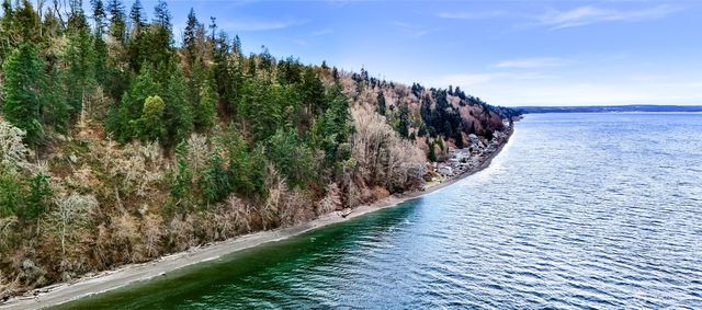 3445 SE Camano Drive, Camano Island, WA 98282