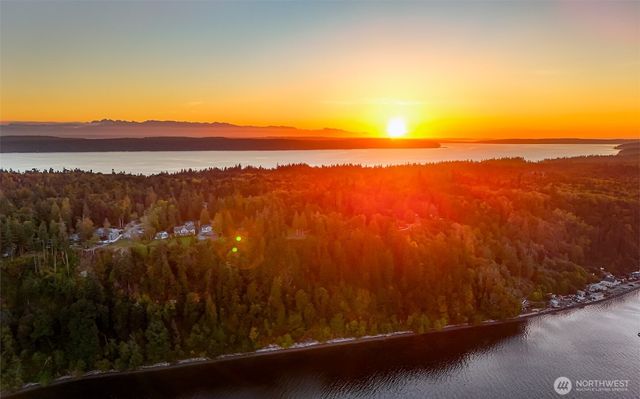 3445 SE Camano Drive, Camano Island, WA 98282