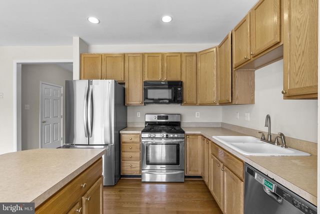 6647 MCGRATH PL, Frederick, MD 21703