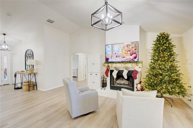 4144 PELEE STREET, Orlando, FL 32817