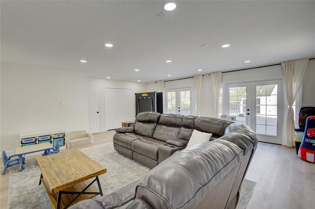 4144 PELEE STREET, Orlando, FL 32817