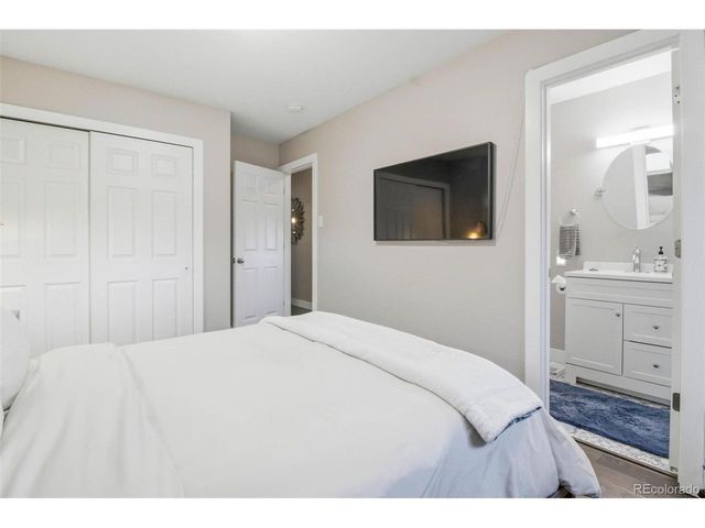 6130 S Pennsylvania St, Centennial, CO 80121