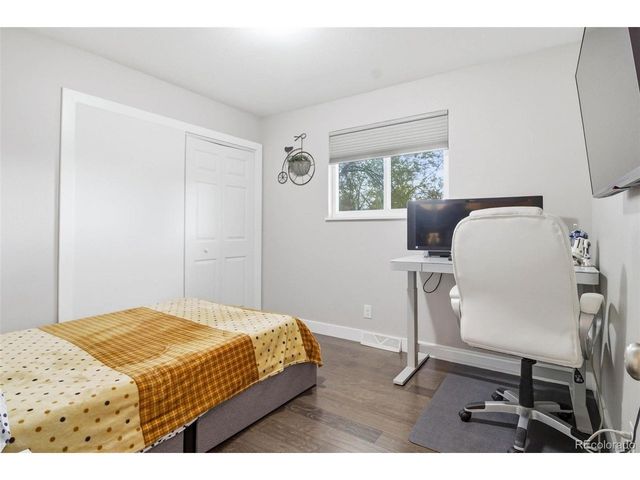 6130 S Pennsylvania St, Centennial, CO 80121