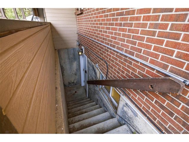 6130 S Pennsylvania St, Centennial, CO 80121