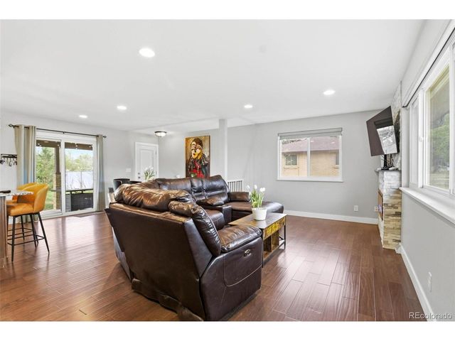 6130 S Pennsylvania St, Centennial, CO 80121