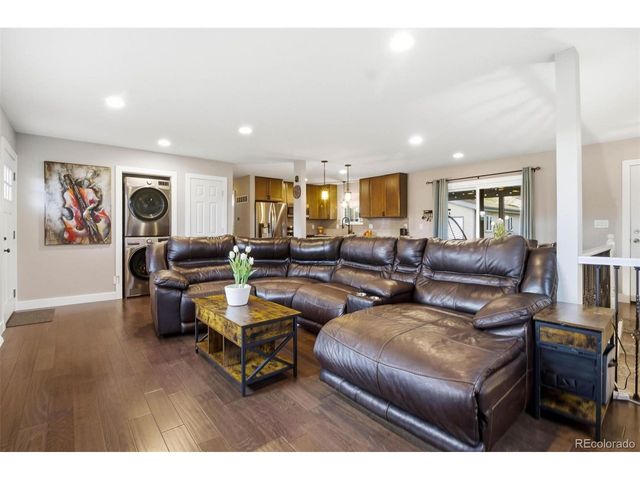 6130 S Pennsylvania St, Centennial, CO 80121