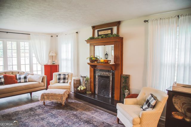 921 Crystal Drive, Thomaston, GA 30286